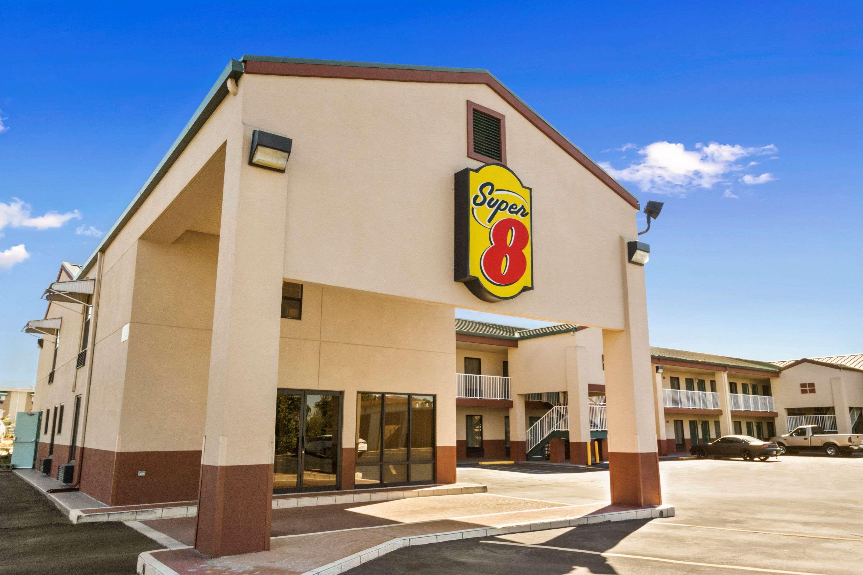 Super 8 By Wyndham Hattiesburg North Экстерьер фото